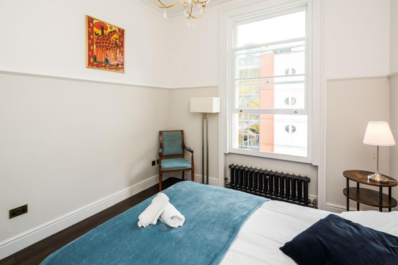 4 Bedroom House Up To 10 People At Heart Of Kensington And Chelsea London Eksteriør billede