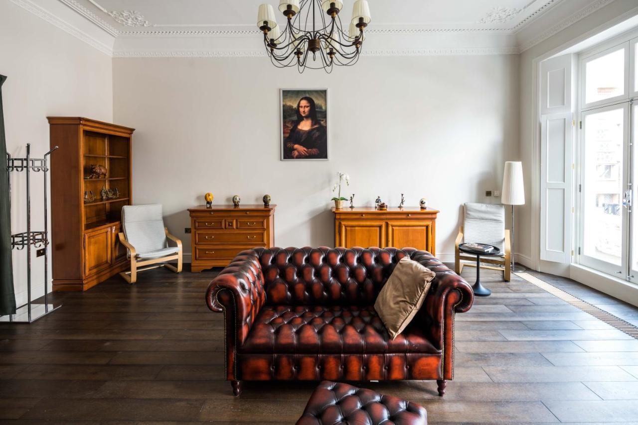4 Bedroom House Up To 10 People At Heart Of Kensington And Chelsea London Eksteriør billede