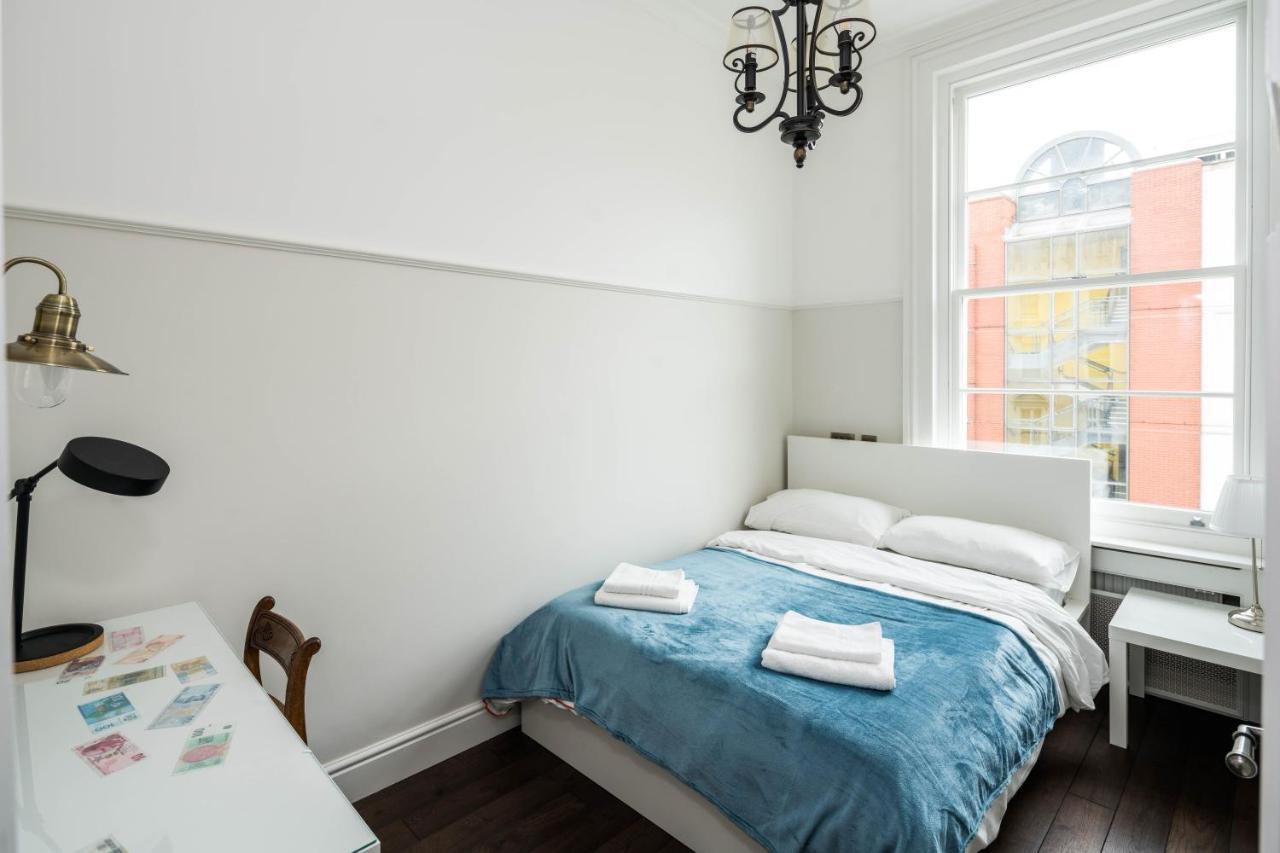 4 Bedroom House Up To 10 People At Heart Of Kensington And Chelsea London Eksteriør billede